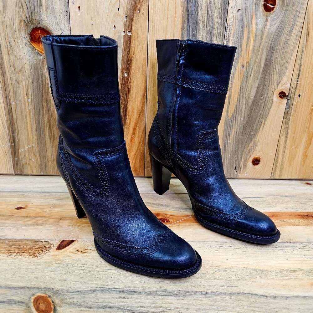 Preview International Heeled Black Leather Bootie